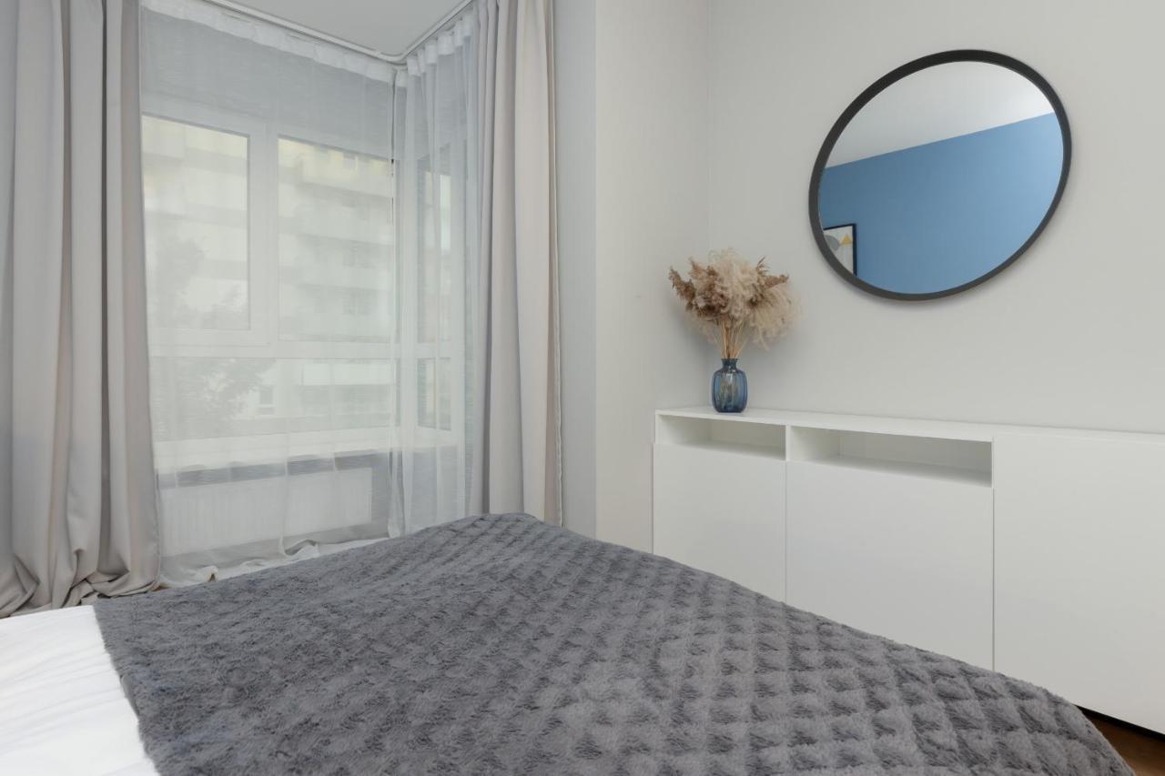 Modern Apartment With Balcony Mokotow Business Centre By Noclegi Renters Varşova Dış mekan fotoğraf